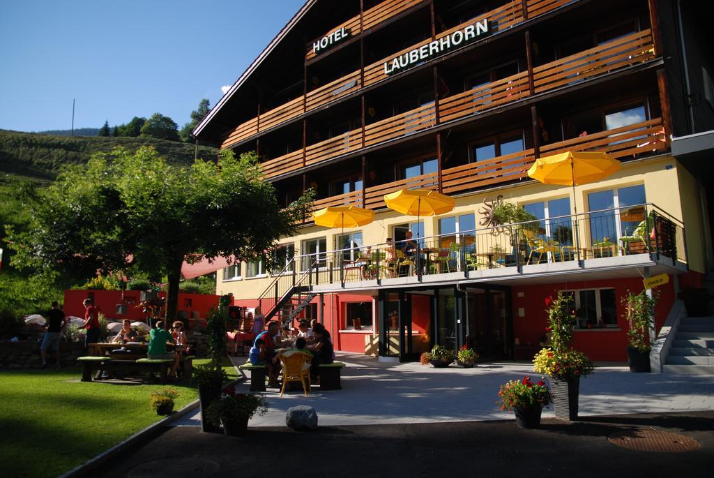 Hotel Lauberhorn - Home For Outdoor Activities กรินเดลวัลด์ ภายนอก รูปภาพ